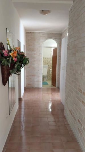 Image No.7-6 Bed Property for sale