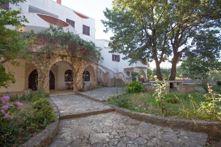 Image No.5-Propriété de 15 chambres à vendre à Croatie