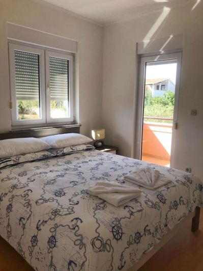 Image No.20-8 Bed Property for sale