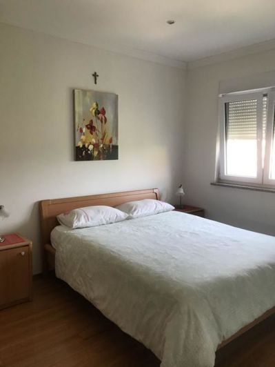 Image No.25-8 Bed Property for sale