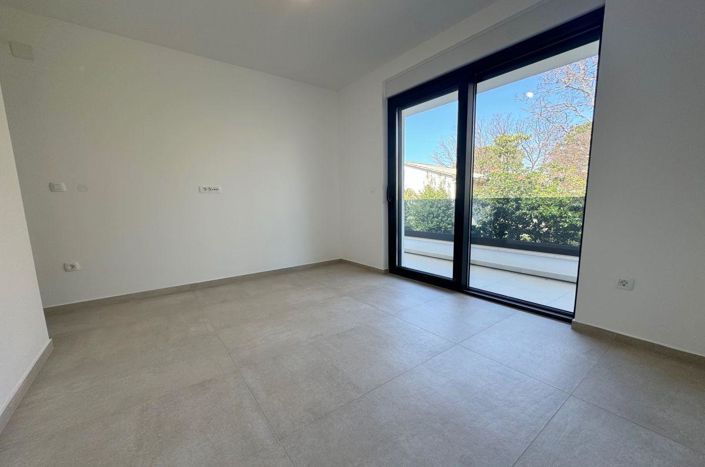 Image No.20-4 Bed Property for sale