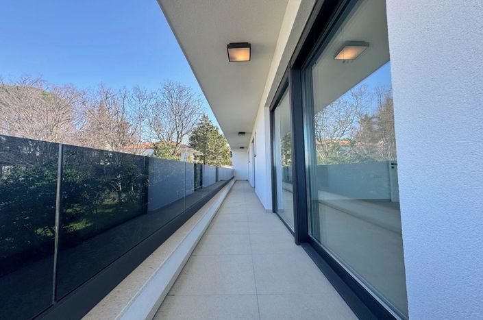 Image No.22-4 Bed Property for sale