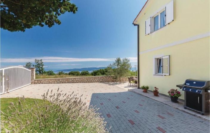 Image No.11-4 Bed Property for sale