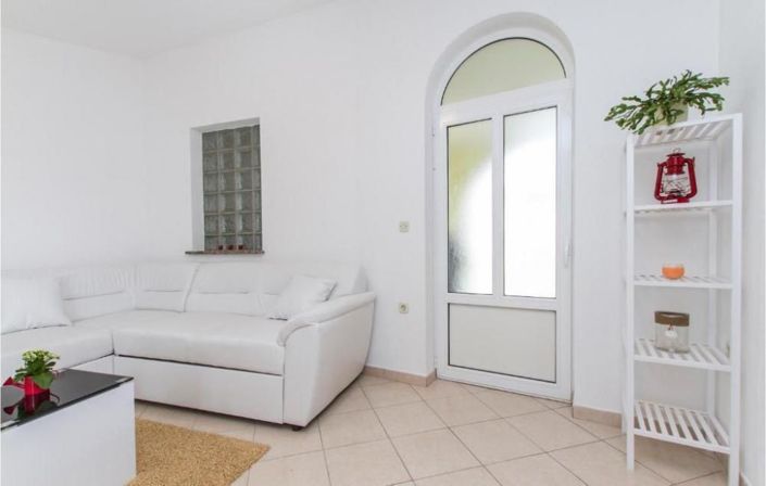 Image No.22-4 Bed Property for sale