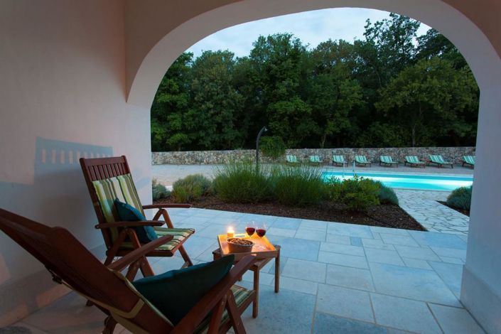 Image No.8-6 Bed Property for sale