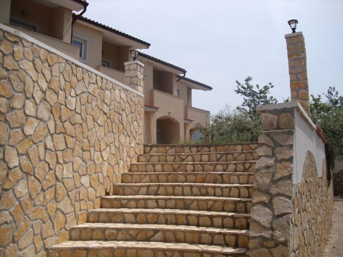 Image No.5-Propriété de 10 chambres à vendre à Baška