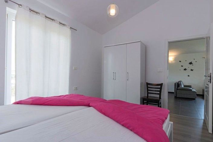 Image No.18-Propriété de 8 chambres à vendre à Vodnjan