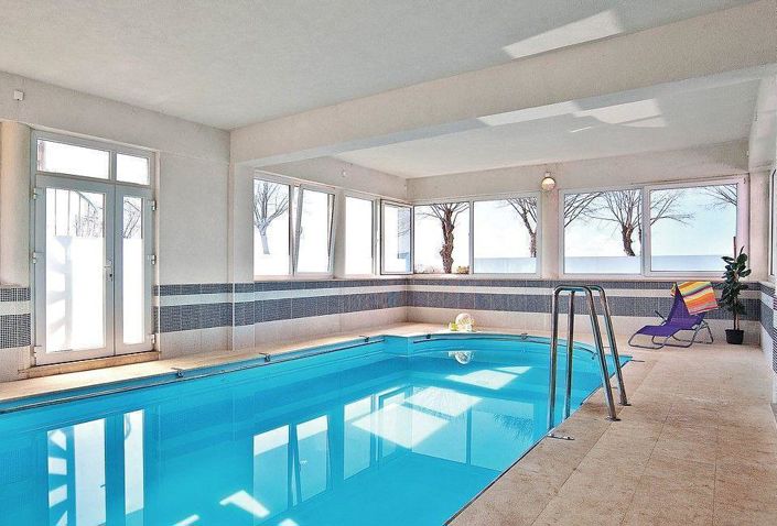 Image No.2-Propriété de 8 chambres à vendre à Vodnjan