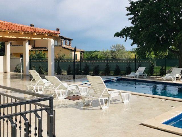 Image No.14-11 Bed Property for sale