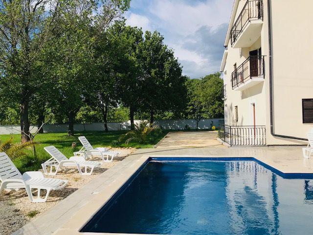 Image No.4-11 Bed Property for sale