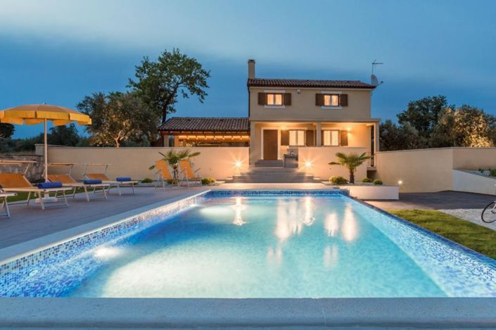 Image No.2-Propriété de 3 chambres à vendre à Fažana