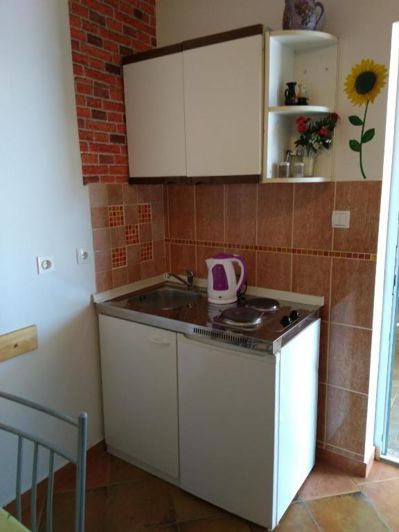 Image No.22-6 Bed Property for sale