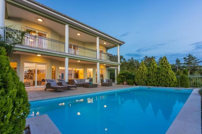 Image No.5-Propriété de 5 chambres à vendre à Primorje-Gorski Kotar