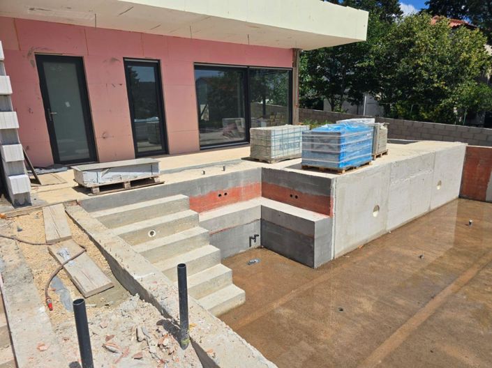 Image No.9-4 Bed Property for sale