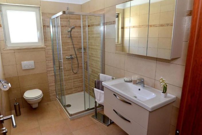 Image No.5-Propriété de 9 chambres à vendre à Croatie