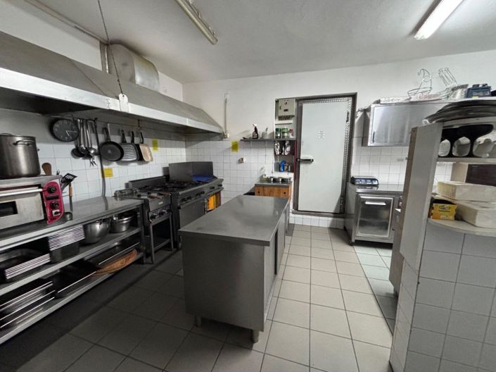 Image No.16-Propriété de 24 chambres à vendre à Pag