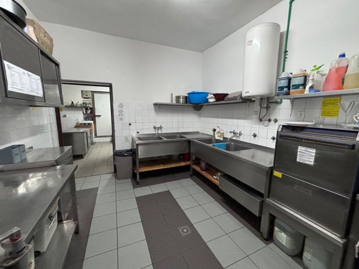 Image No.19-Propriété de 24 chambres à vendre à Pag