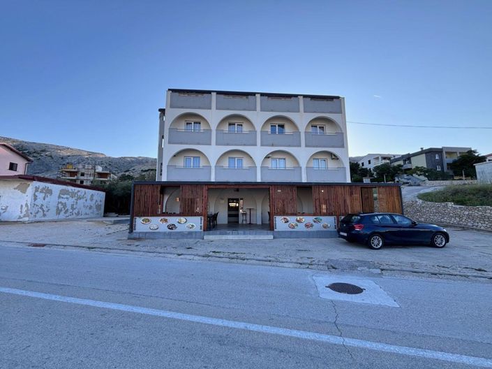 Image No.5-Propriété de 24 chambres à vendre à Pag