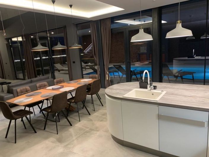 Image No.20-Propriété de 4 chambres à vendre à Ližnjan