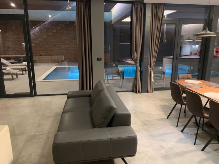 Image No.21-Propriété de 4 chambres à vendre à Ližnjan