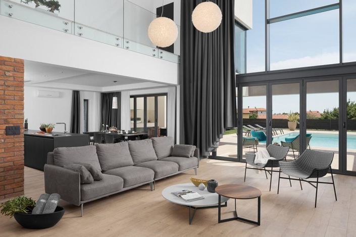 Image No.11-Propriété de 4 chambres à vendre à Ližnjan