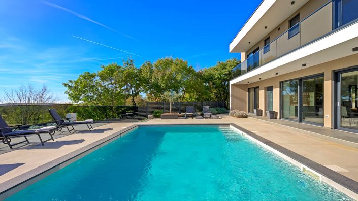 Image No.4-Propriété de 4 chambres à vendre à Svetvincenat