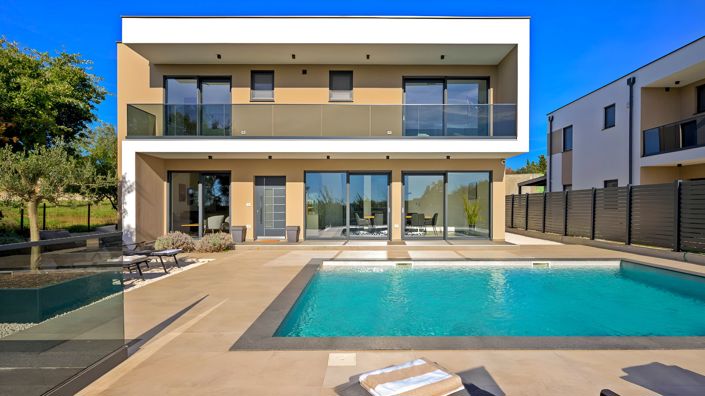 Image No.6-Propriété de 4 chambres à vendre à Svetvincenat