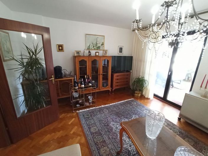 Image No.9-Propriété de 5 chambres à vendre à Rovinj