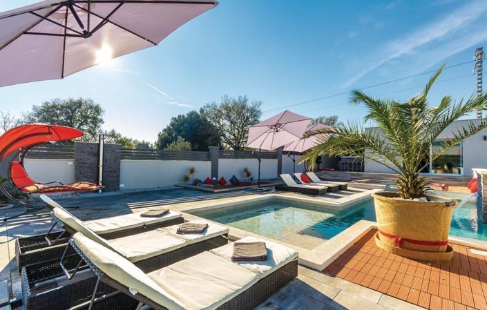 Image No.12-Propriété de 4 chambres à vendre à Šišan