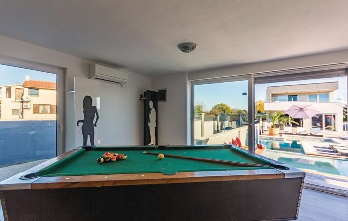 Image No.7-Propriété de 4 chambres à vendre à Šišan