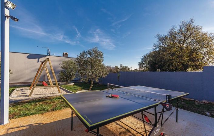 Image No.9-Propriété de 4 chambres à vendre à Šišan