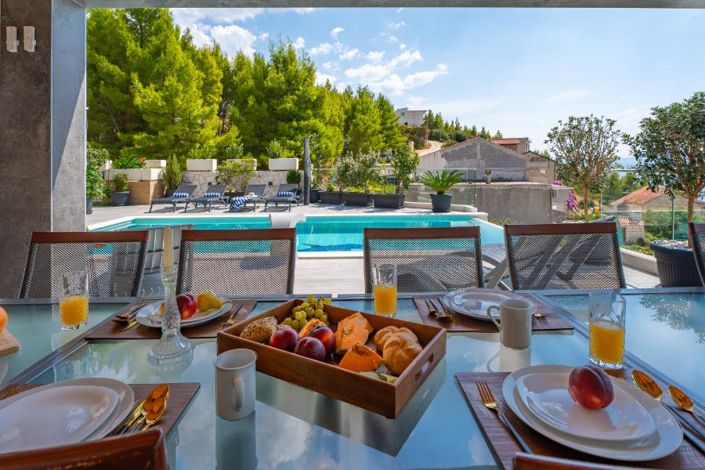 Image No.14-Propriété de 6 chambres à vendre à Omiš