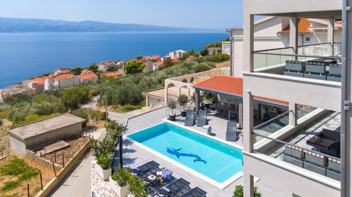 Image No.7-Propriété de 6 chambres à vendre à Omiš