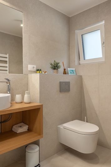 Image No.17-4 Bed Property for sale