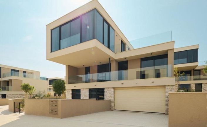 Image No.3-Propriété de 5 chambres à vendre à Umag