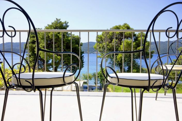 Image No.4-3 Bed Property for sale