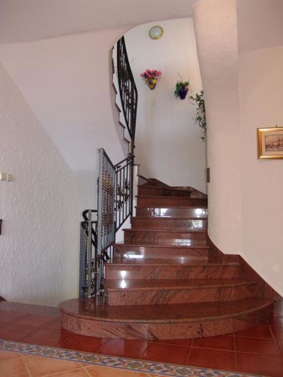 Image No.15-3 Bed Property for sale