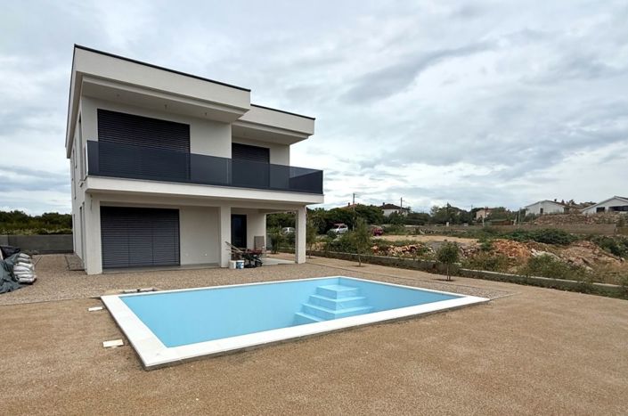 Image No.3-4 Bed Property for sale