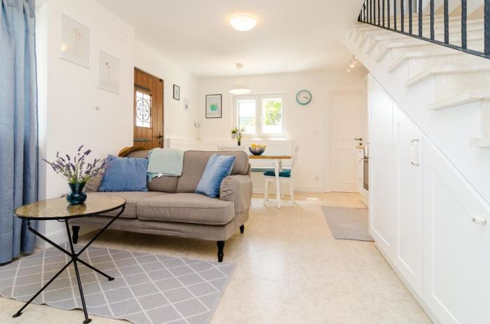 Image No.13-3 Bed Property for sale