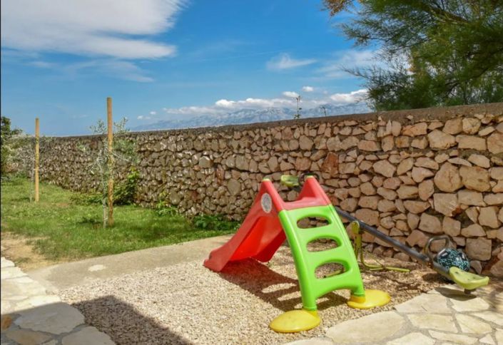 Image No.11-Propriété de 4 chambres à vendre à Nin