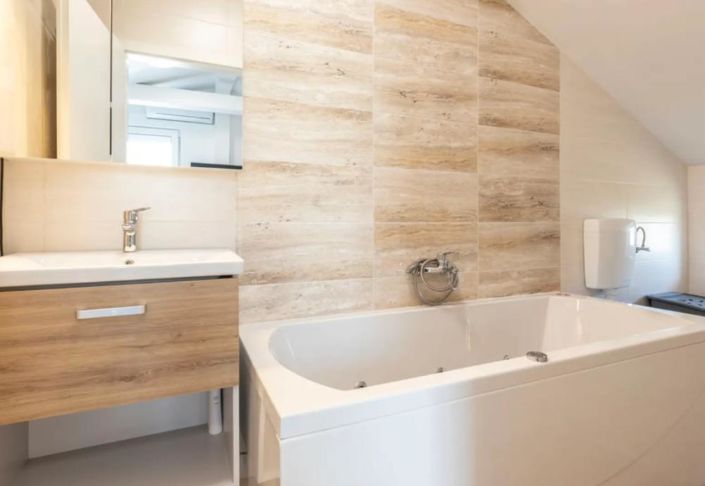 Image No.18-Propriété de 4 chambres à vendre à Nin