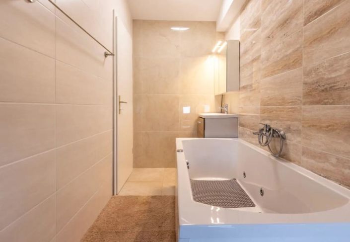 Image No.19-Propriété de 4 chambres à vendre à Nin