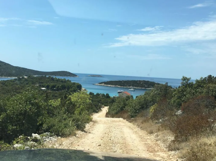 Image No.20-3 Bed Property for sale