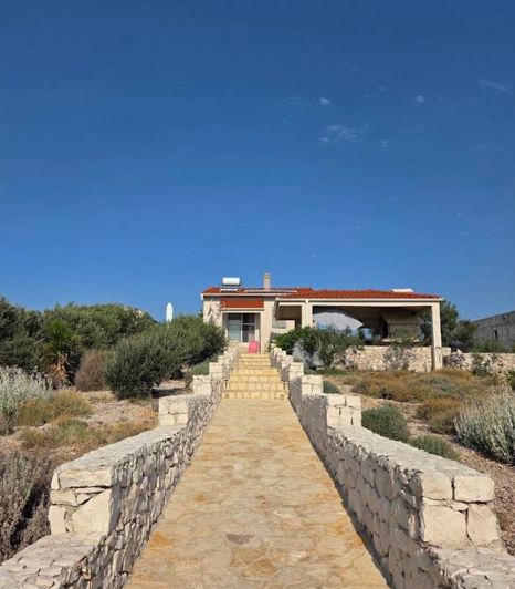 Image No.6-3 Bed Property for sale