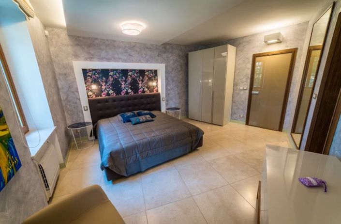 Image No.12-Propriété de 5 chambres à vendre à Brac