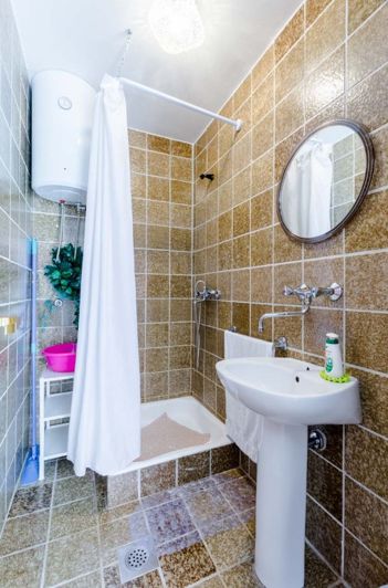 Image No.23-Propriété de 12 chambres à vendre à Marušici