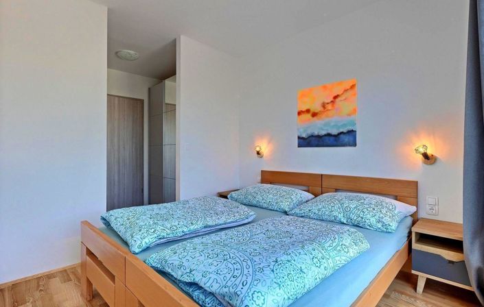 Image No.25-4 Bed Property for sale