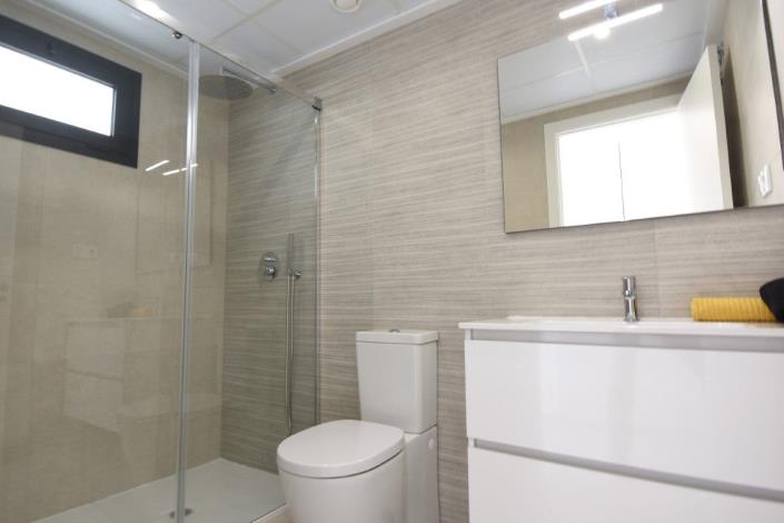 Image No.18-2 Bed Apartment for sale