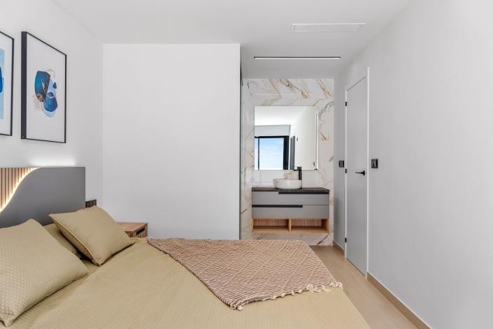 Image No.15-2 Bed Apartment for sale