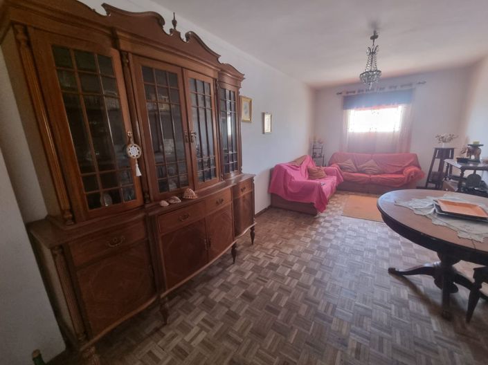 Image No.12-3 Bed Apartment for sale